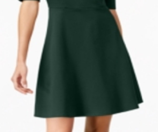 Vestido Monteau Feminino com Decote Recortado e Ajuste Flare, Verde, Tamanho Pequeno XS