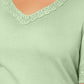Camiseta feminina Karen Scott de algodão com decote em V e acabamento aberto, verde, tamanho médio