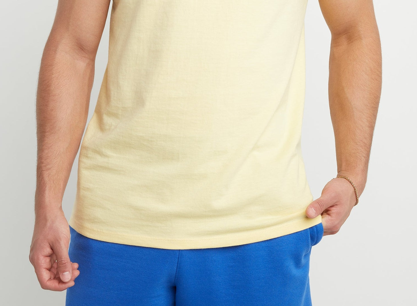 Camiseta masculina Champion Classic Muscle com logotipo C bordado, amarela, tamanho grande