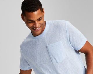 E agora esta camisa masculina de manga curta com bolso Slub azul tamanho médio