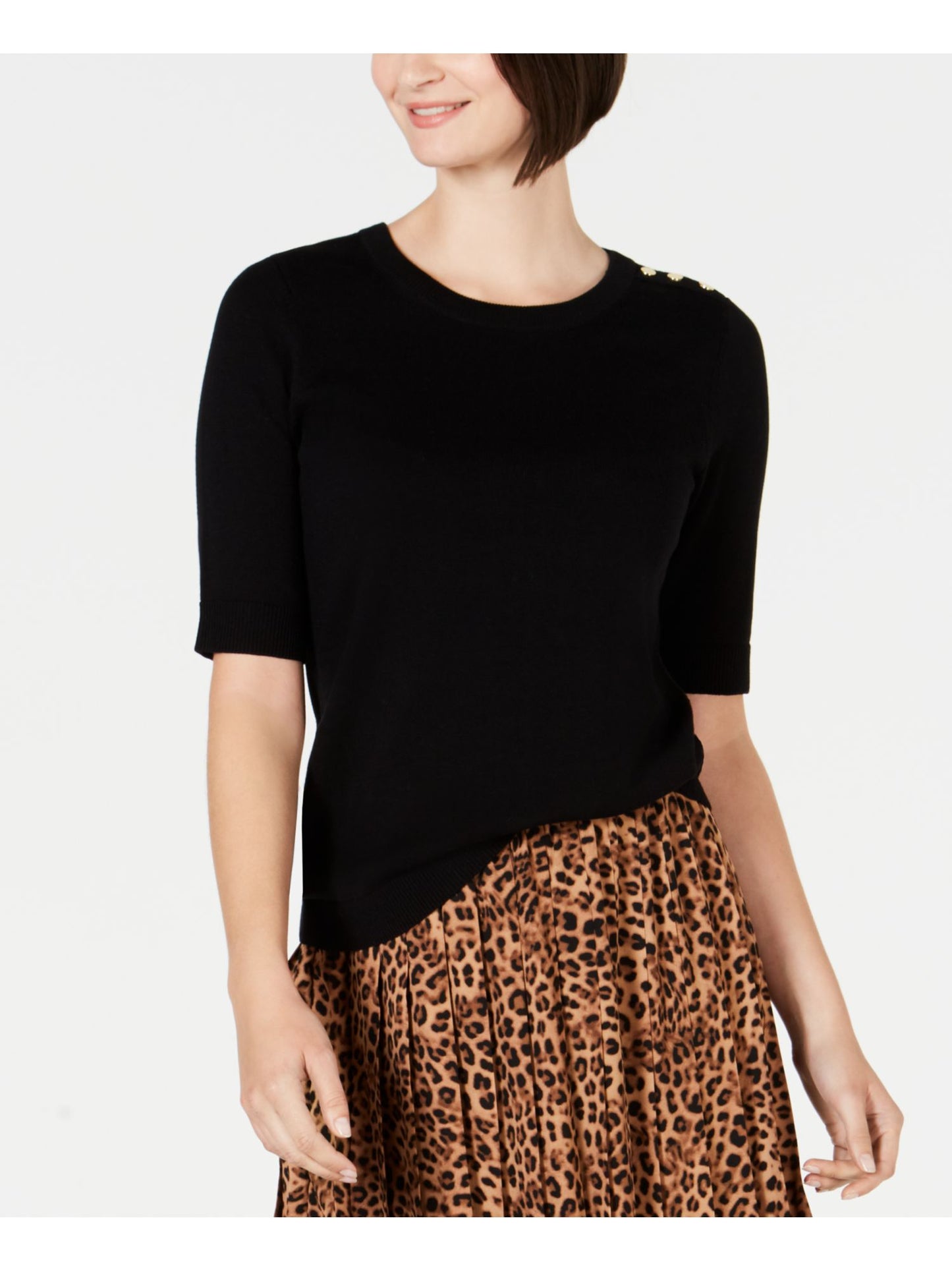 Suéter feminino Charter Club com botões nos ombros, preto, tamanho médio