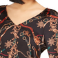 Blusa feminina Bar III com decote em V estampado, cor carvão, tamanho grande