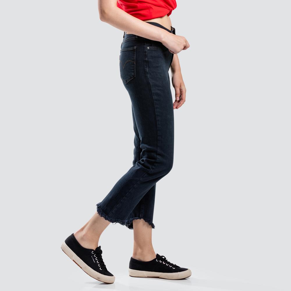 Calça jeans Levi's 724 Raw-Hem Cropped de perna reta, feminina, azul médio, tamanho 34