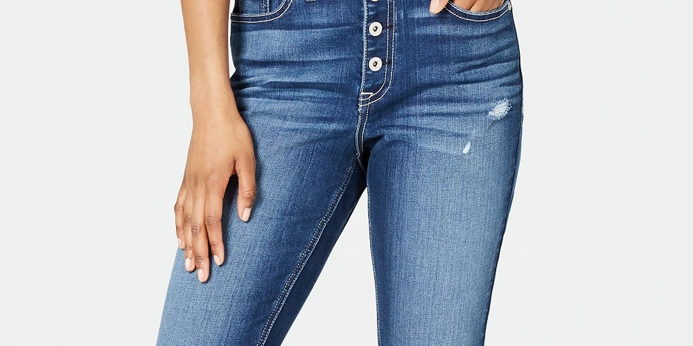 Calça jeans skinny rasgada com braguilha e botões American Rag Juniors, tamanho 9, azul