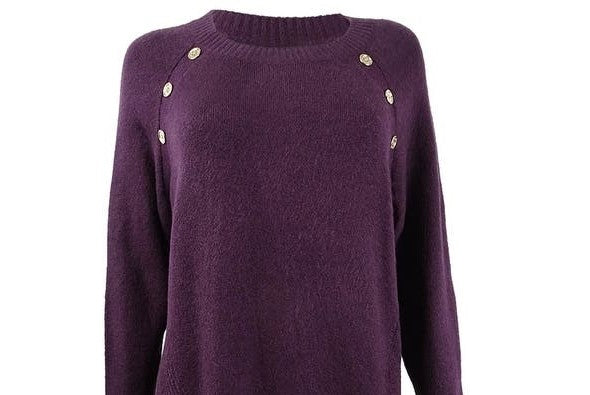 Suéter Calvin Klein Feminino Gola Redonda com Detalhe de Botão Roxo Tamanho Médio