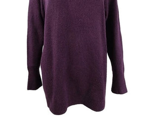 Suéter Calvin Klein Feminino Gola Redonda com Detalhe de Botão Roxo Tamanho Médio