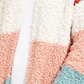 Cardigan Hippie Rose Juniors aconchegante com blocos de cores vermelho escuro, tamanho pequeno