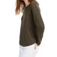 Blusa canelada Crave Fame Juniors Cozy Twist-Back, verde, tamanho médio