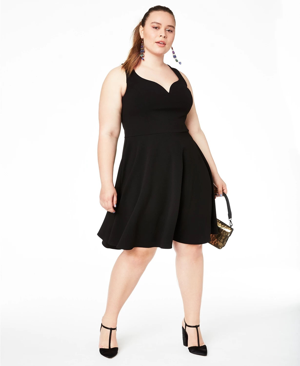 Vestido feminino moderno, com costas abertas e ajuste evasê, preto, tamanho 24, da B Darlin