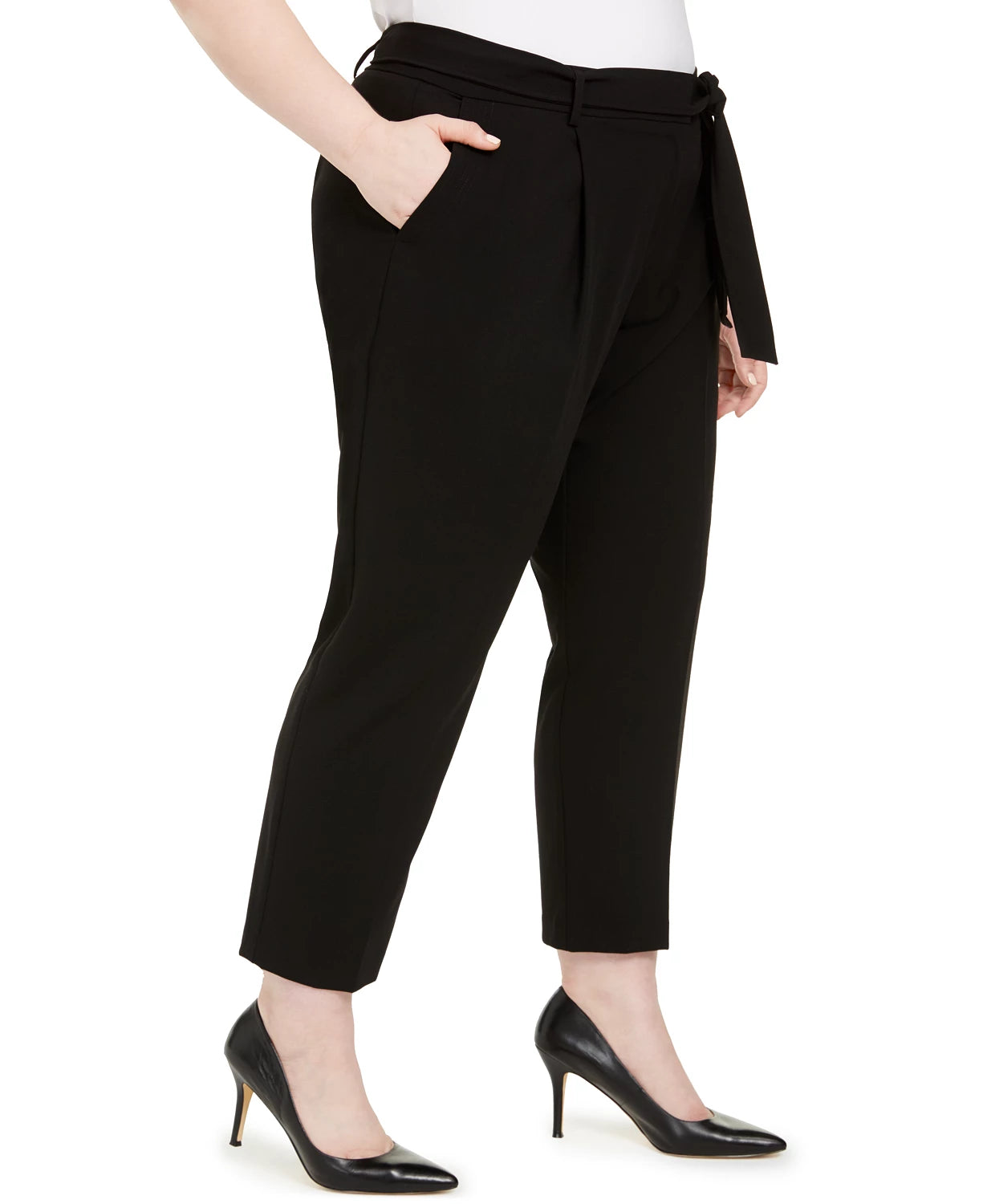 Calça feminina Calvin Klein Plus Size com cinto e perna reta, preta, tamanho 24