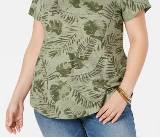 Camiseta feminina estampada com decote em V, tamanho médio, verde, estilo &amp; co