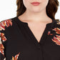 Blusa feminina com estampa floral e bainha torcida da INC International Concepts, preta, tamanho 4X