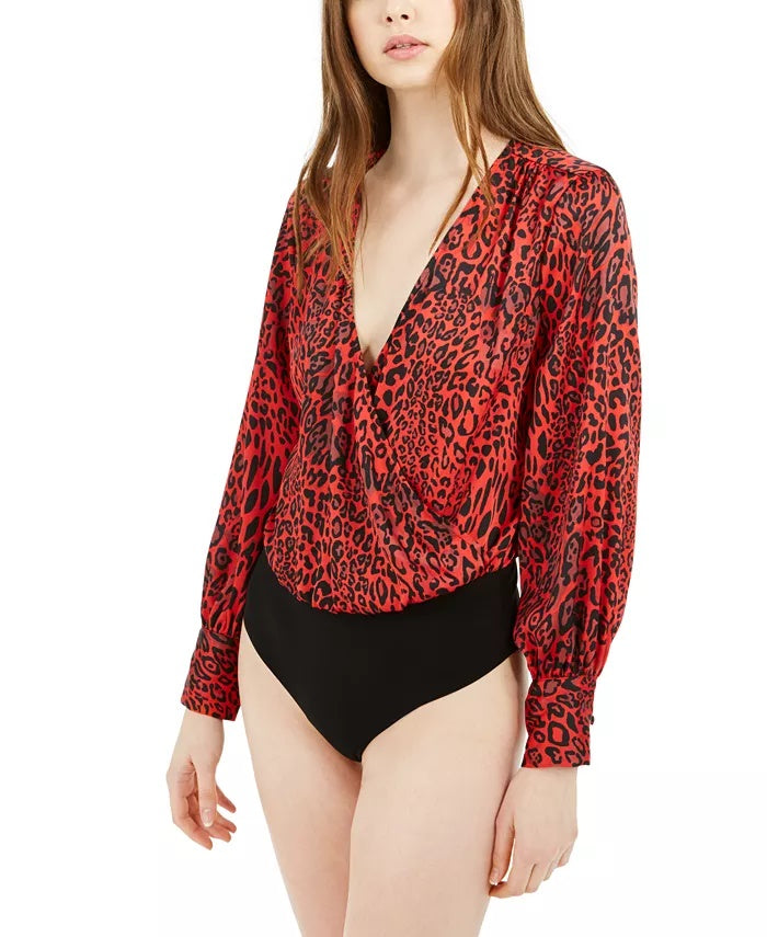 Body feminino Bar III com estampa de sobrepeliz, gola alta e manga comprida, vermelho escuro, tamanho pequeno