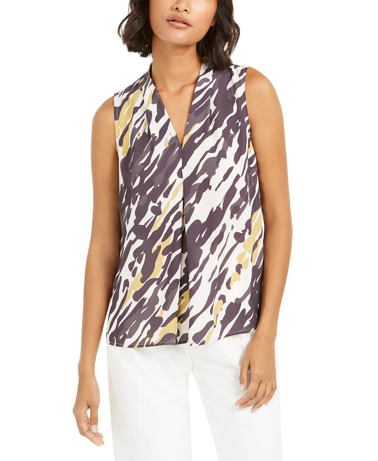 Blusa feminina Bar III com estampa animal abstrata e decote em V, preta, tamanho médio