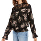 Blusa com babados e acabamento em renda da American Rag Juniors, preta, tamanho extra pequeno