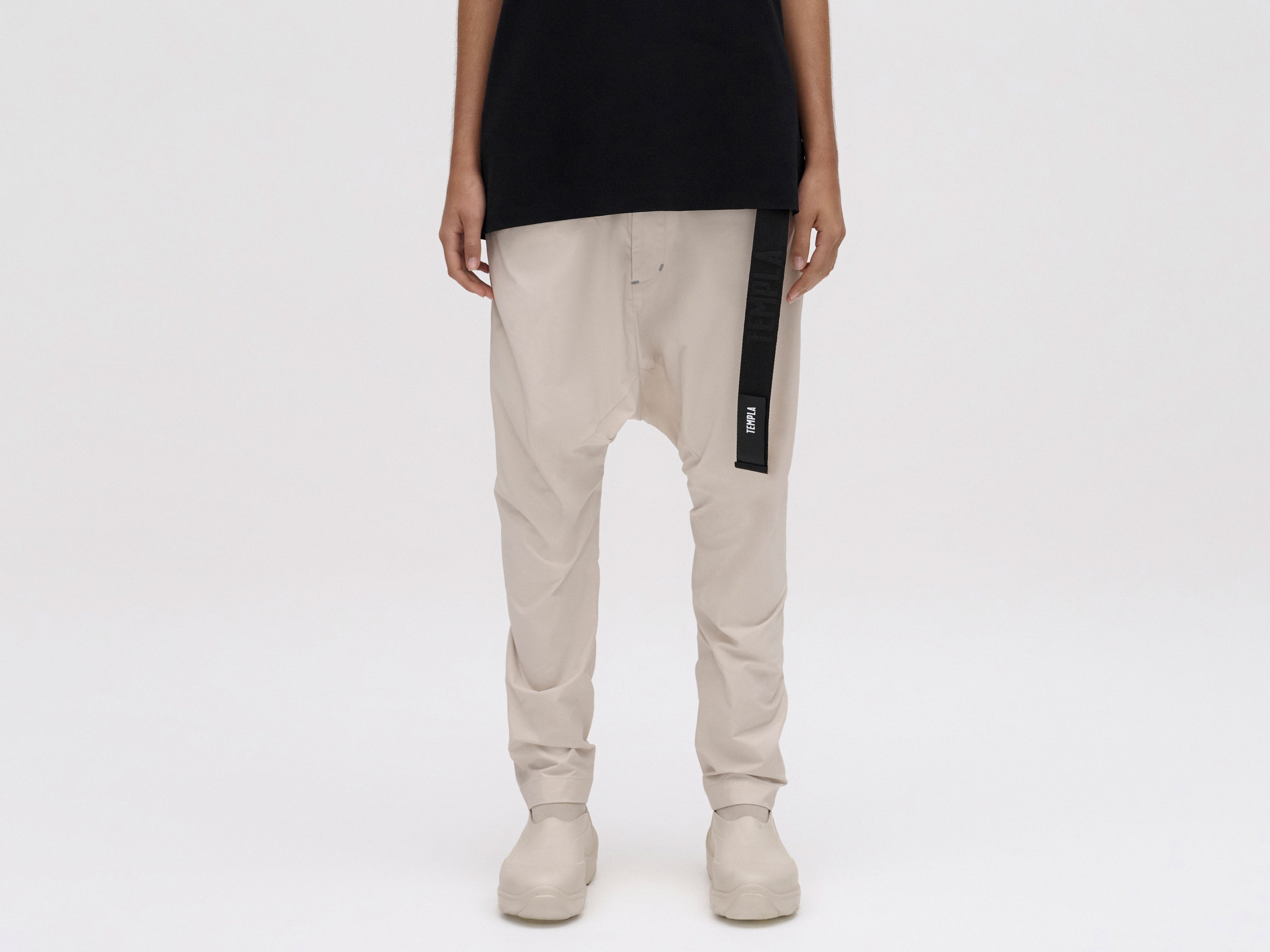 dropped-pant-fog
