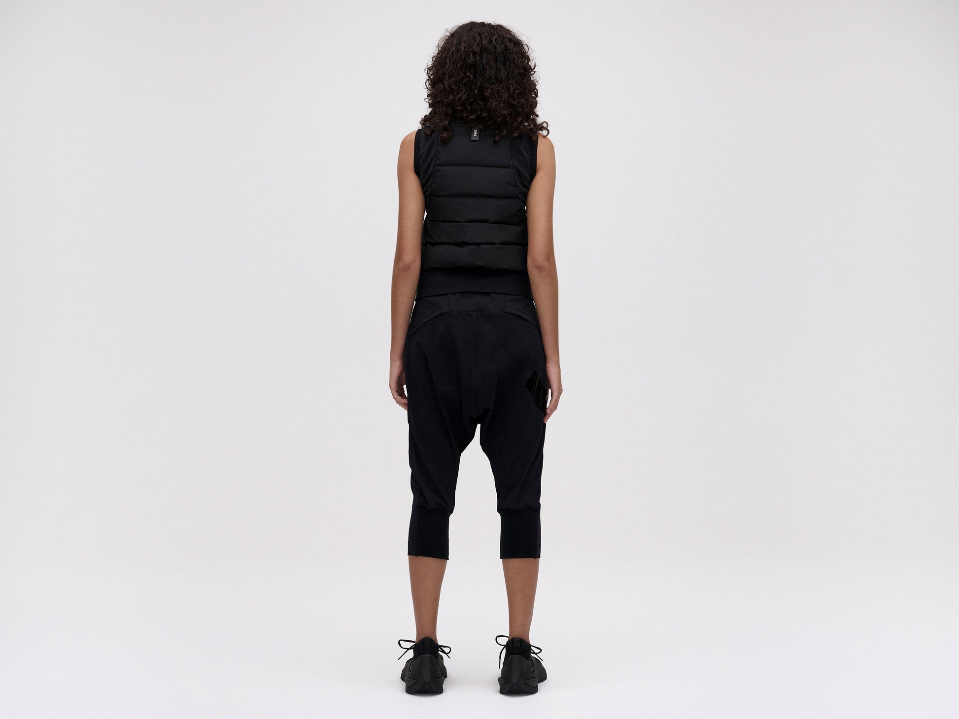 versa-down-jacket-black