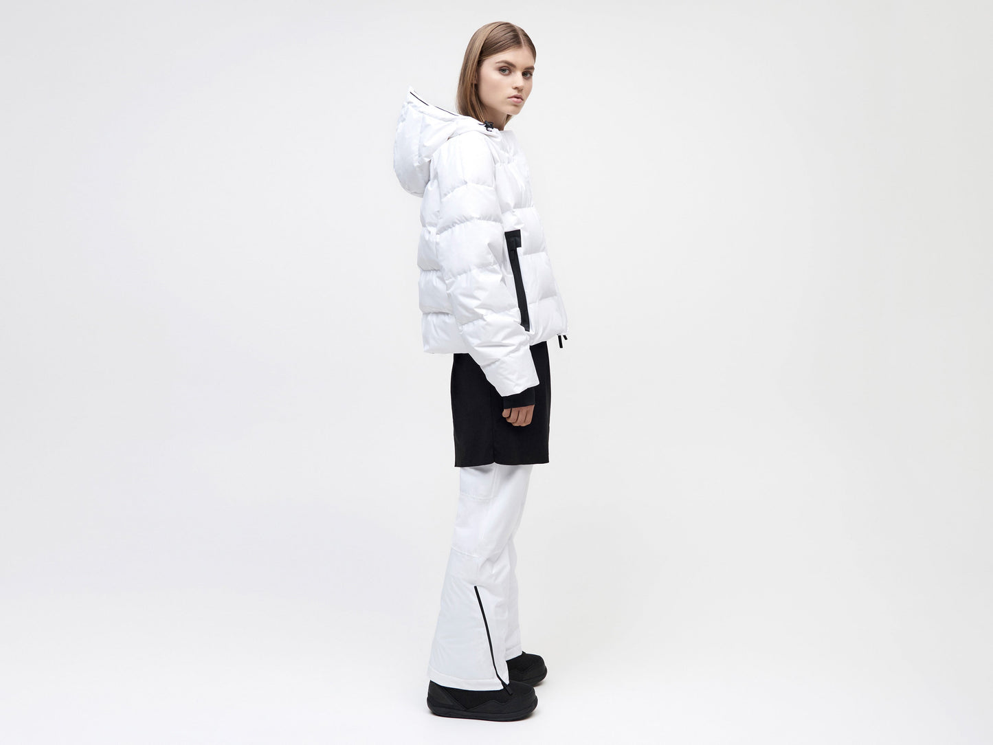 Naswa Puffer Cropped - White