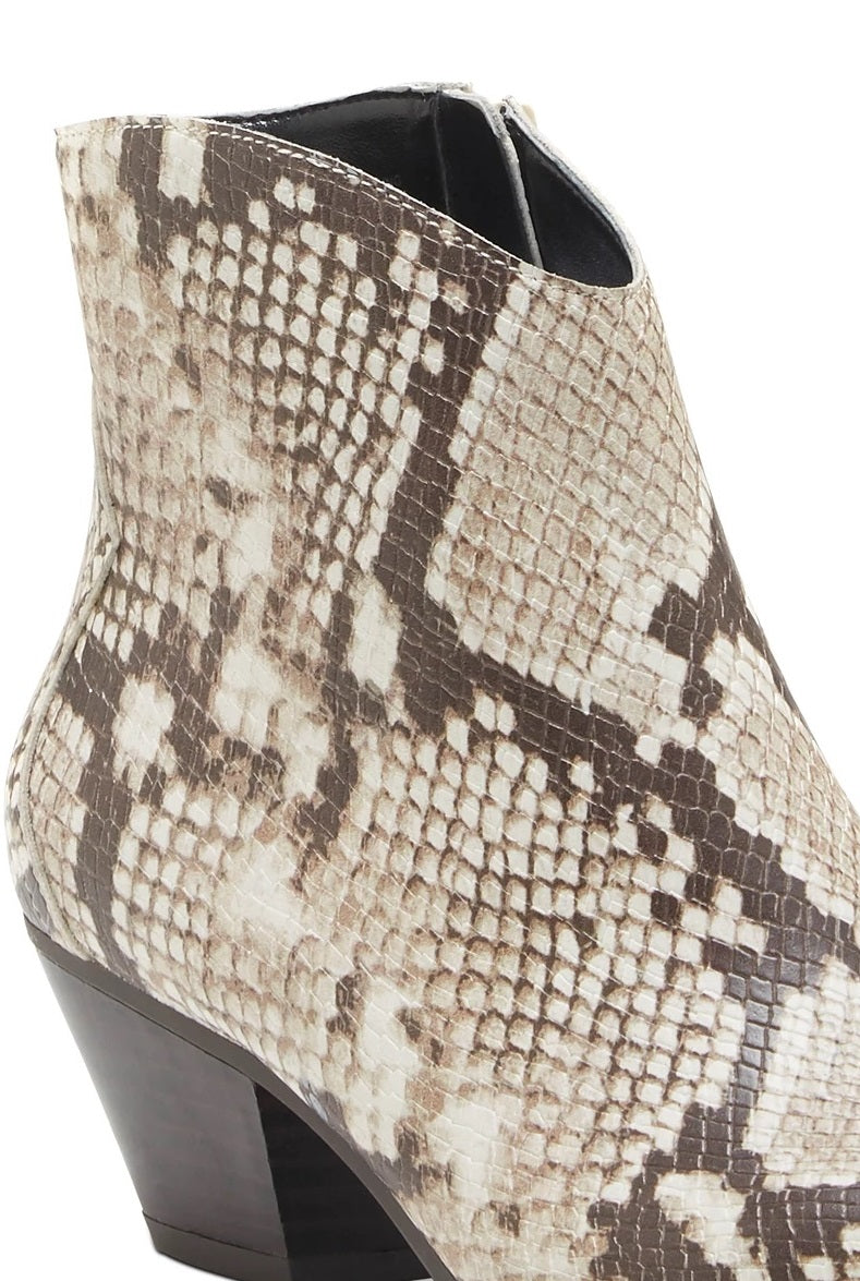 Botas femininas Idra com salto bloco INC International Concepts, bege
