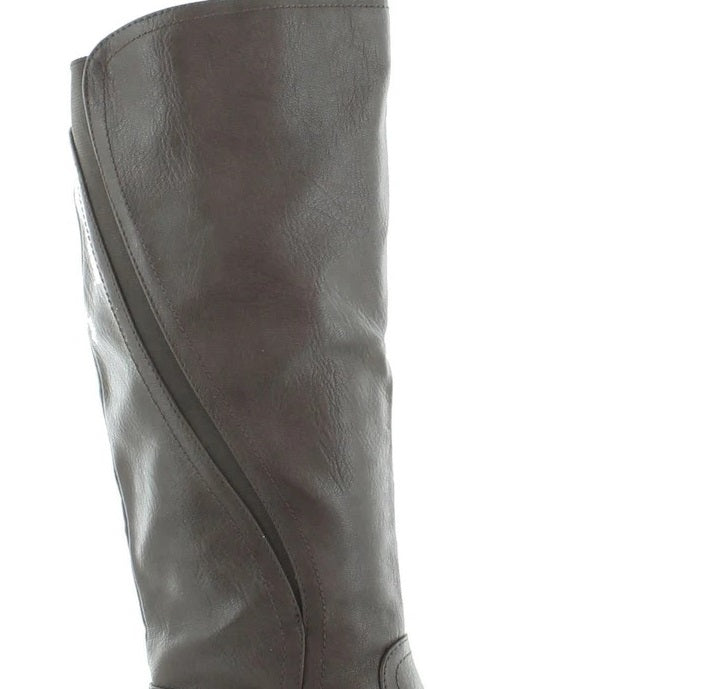 Botas femininas estilo Milah com bico fechado e cano alto, tamanho M