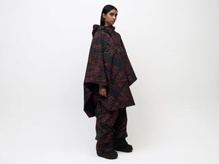 Met Cape - Black