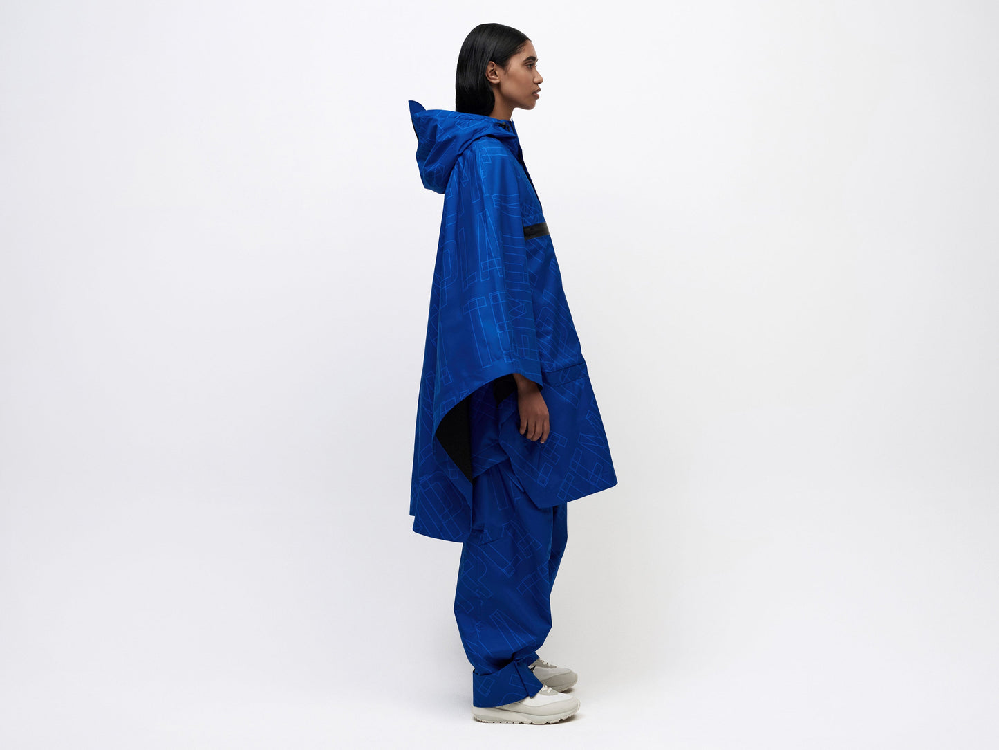 Met Cape - Blue