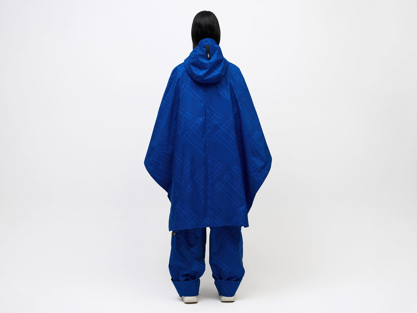 Met Cape - Blue