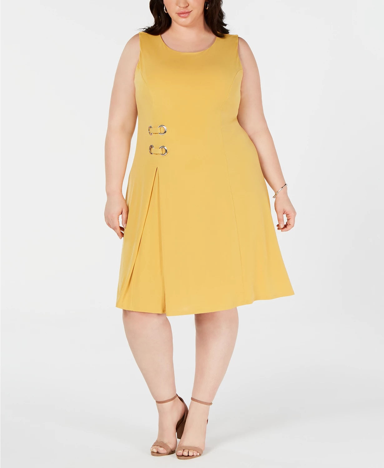 Vestido feminino plus size sem mangas com caimento evasê, amarelo, tamanho 2X, da coleção JM