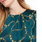 Blusa feminina Leyden verde com estampa de corrente dourada, tamanho médio