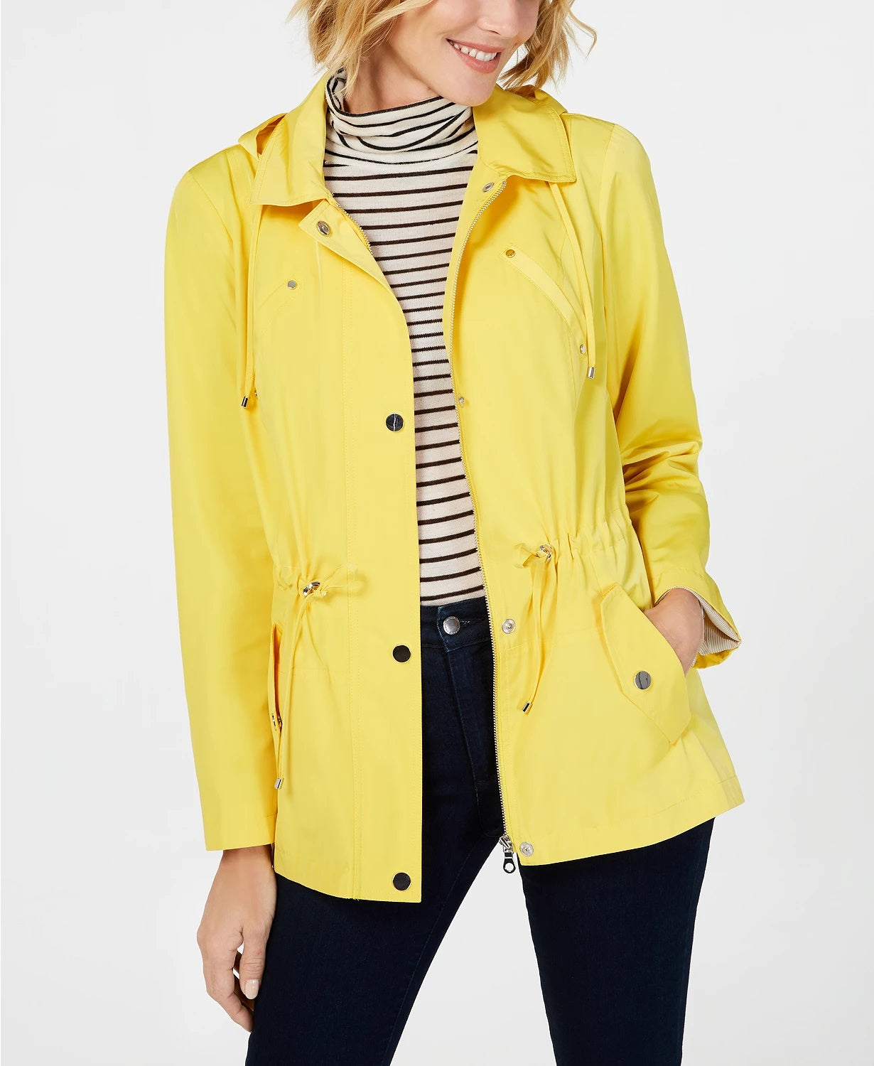 Jaqueta de chuva feminina Charter Club Petite Anorak tamanho dourado Petit