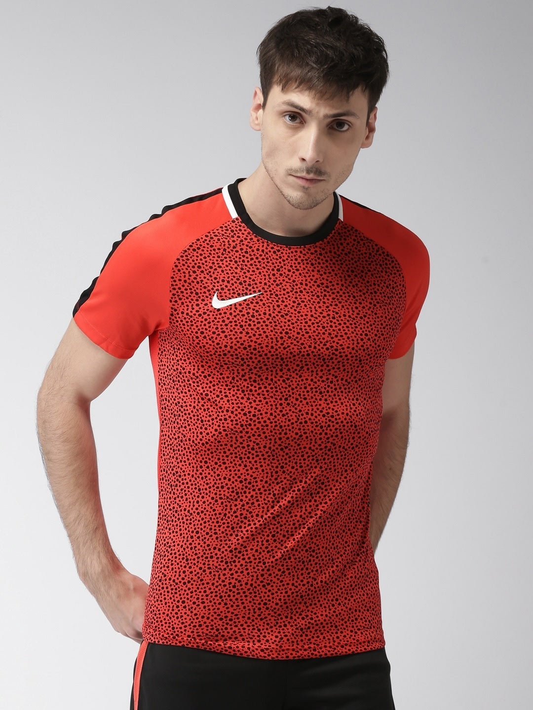Camiseta Nike Dry Print Logo Training Masculina Vermelha - Tamanho Grande