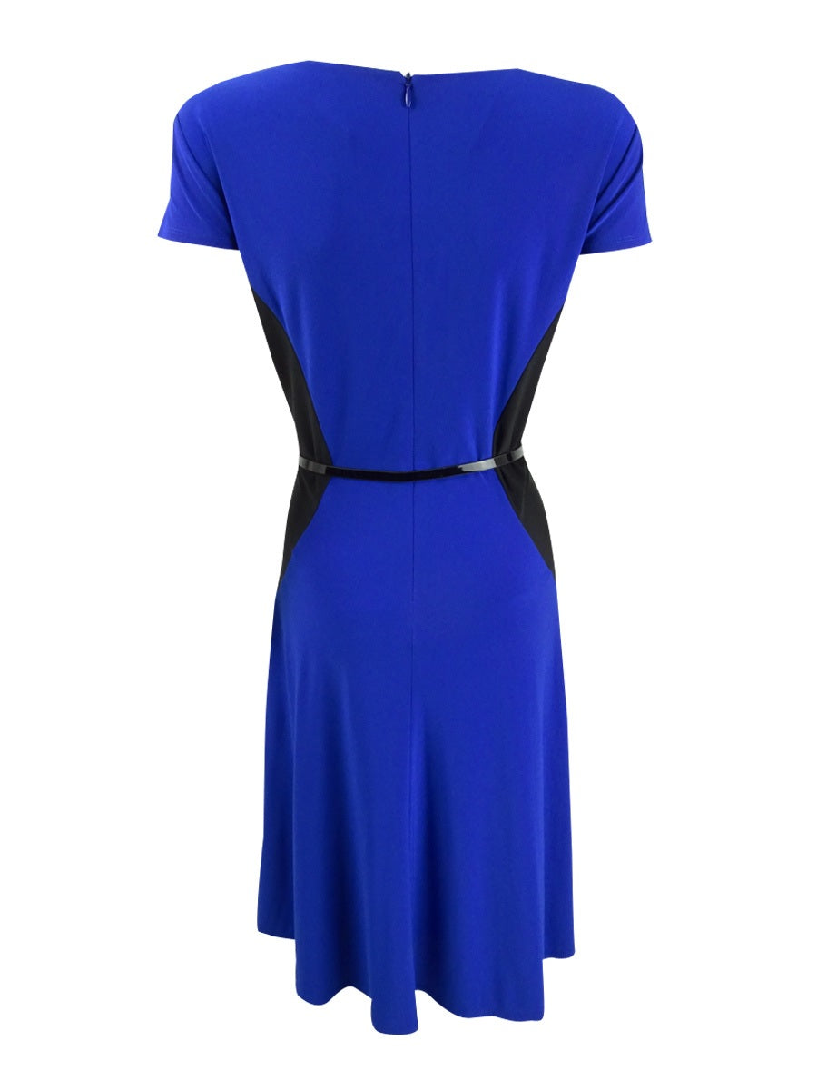 Vestido feminino Jessica Howard com cinto e blocos de cores, ajuste evasê, azul, tamanho 16