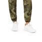 Calça jogger camuflada Almost Famous Juniors, verde, tamanho pequeno