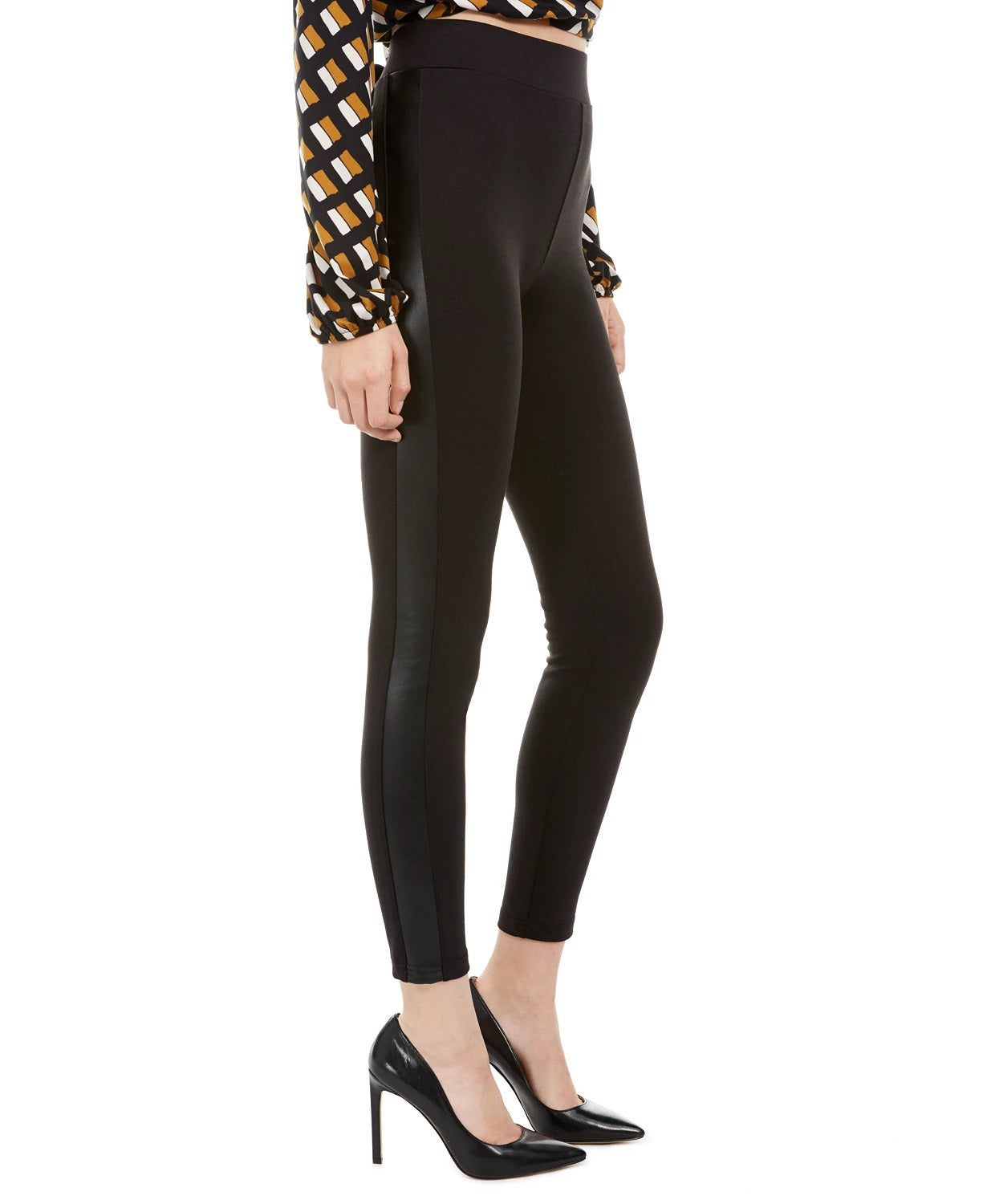 Calça skinny listrada de couro sintético Love Fire Juniors, preta, tamanho X-S
