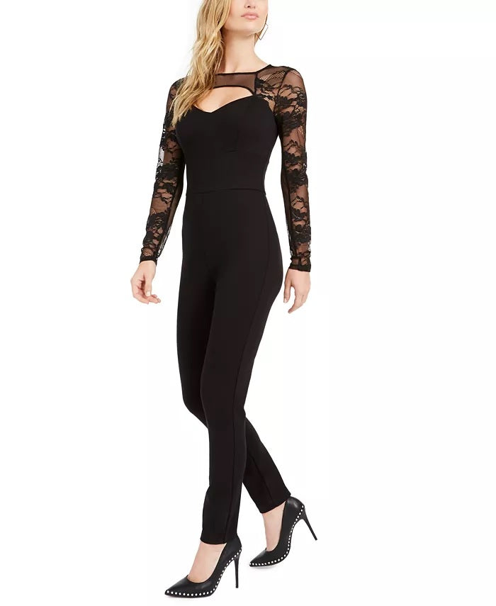 Macacão feminino Guss com manga transparente e recorte preto, tamanho pequeno