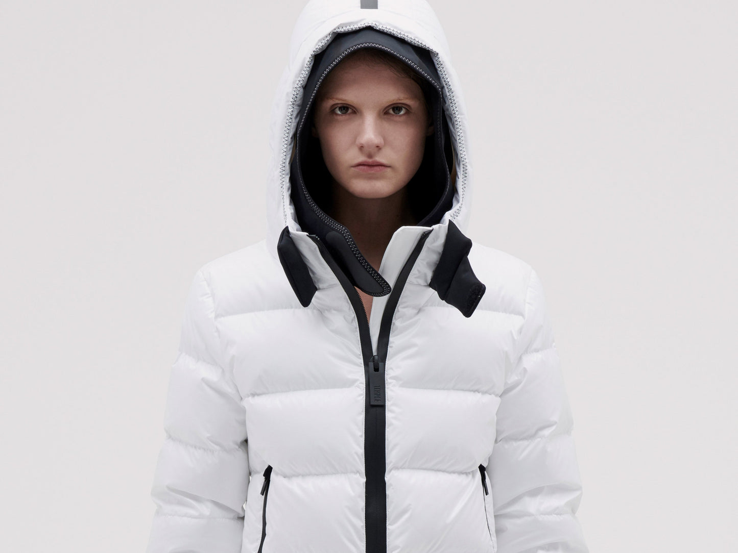 10K Nano Gloss Puffer Jacket Cropped - White