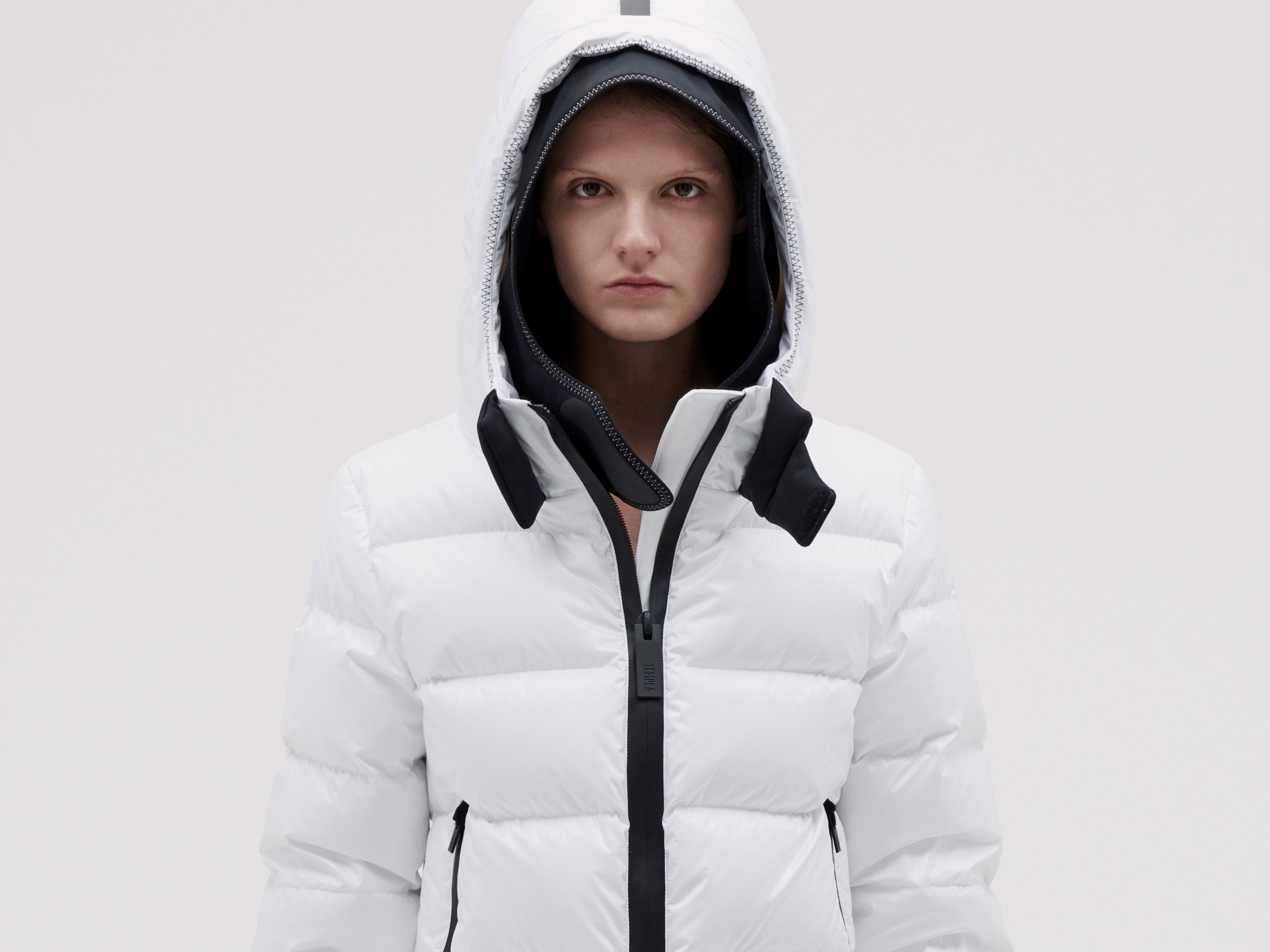10k-nano-gloss-puffer-jacket-cropped-white