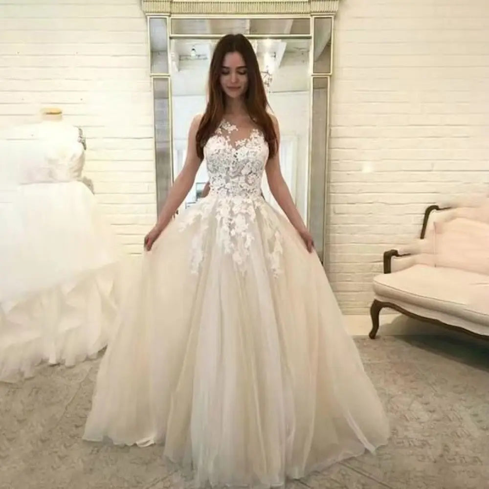 Sleeveless Lace and Tulle Floral Wedding Gown