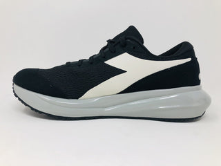 Tênis de corrida Diadora Mythos MDS feminino, preto/prateado