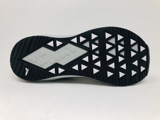 Tênis de corrida Diadora Mythos MDS feminino, preto/prateado